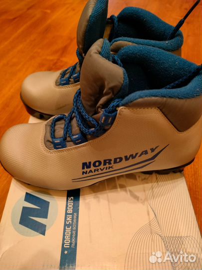 Лыжные ботинки, р 32-33