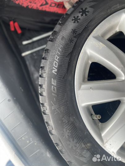 Michelin X-Ice North 3 215/60 R17 100