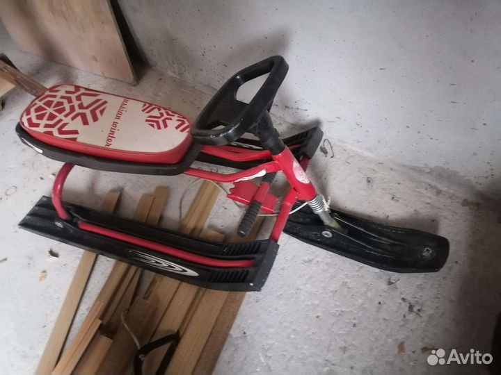 Детский снегокат бу