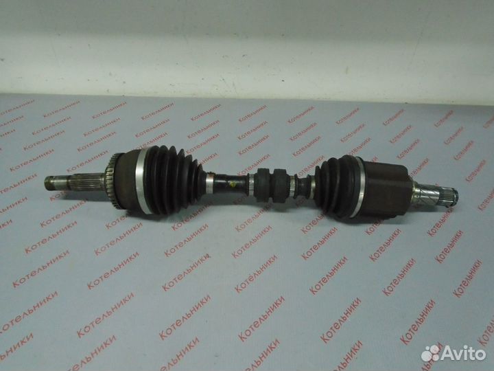 Nissan 39101-AV911 Вал приводной левый