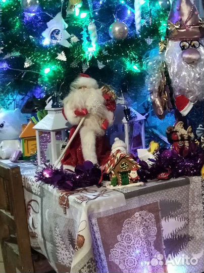 Дед мороз под елку