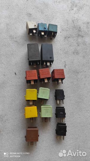 Реле блока предохранителей BMW 5 e34