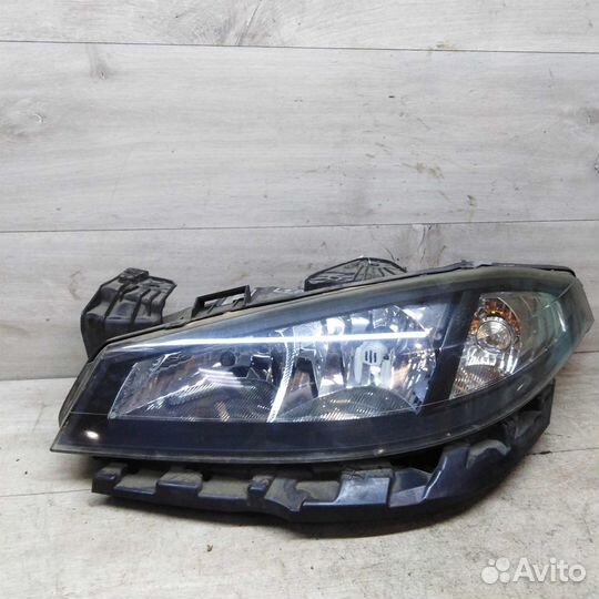 Фара левая Renault laguna 2 рестайлинг