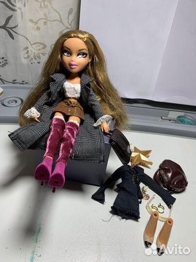 Кукла Bratz collector yasmin