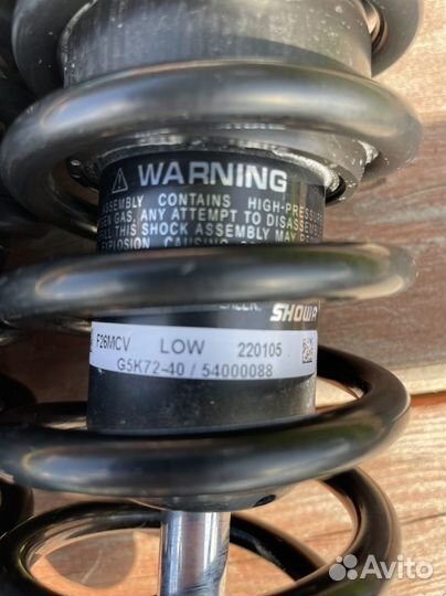 Амортизаторы showa Harley - DavDavidson Sportster