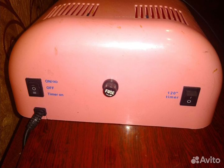 Лампа для ногтей