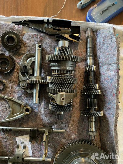 Разбор коробки логан 1