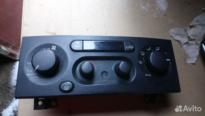 Блок управления климатом на джип гранд чероки Wj