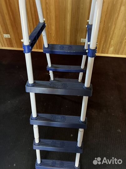 Лестница для каркасного бассейна