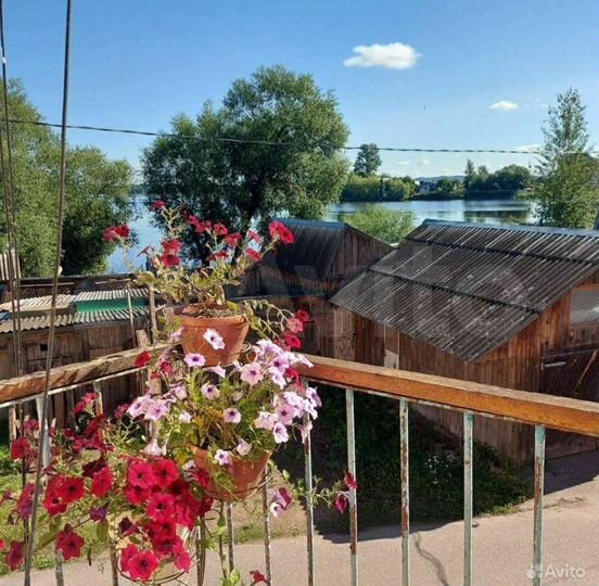 2-к. квартира, 56 м², 2/2 эт.
