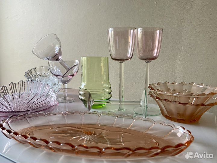 Бокалы/фужеры из цветного стекла