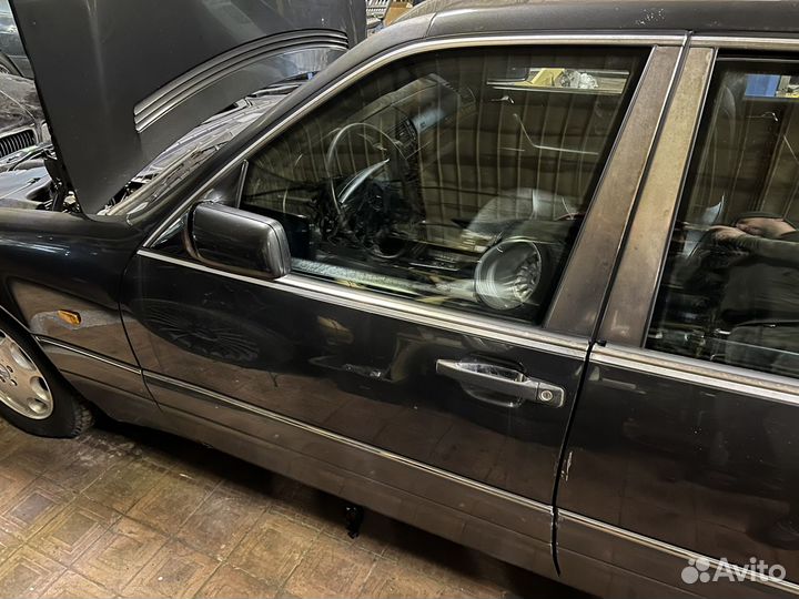 Дверь водительская Mercedes Benz W140