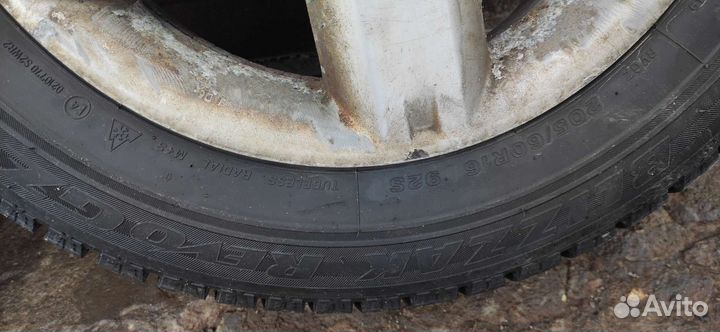 Bridgestone Blizzak Revo GZ 205/60 R16