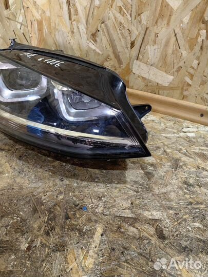 Фара Правая Гольф 7 ксенон 5G2941040 в сборе