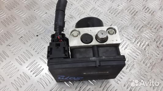 Блок ABS nissan navara D40 (80T02KW01)