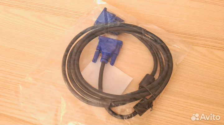 Новый Кабель VGA - VGA (папа - папа) 1.8м