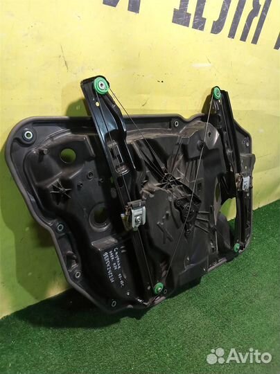 Стеклоподъемник электр. передний правый Porsche