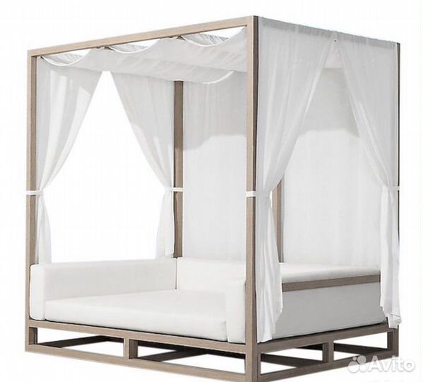 Бунгало и топчаны