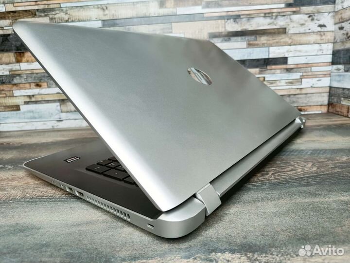 Ноутбук HP 17.3/ IPS/ A10/ SSD