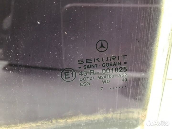 Стекло заднее левое Mercedes E-Class W210 M111