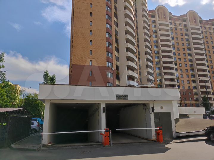 Машиноместо, 15 м²