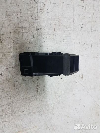 Дефлектор воздушный левый Nissan Teana J32 VQ25DE