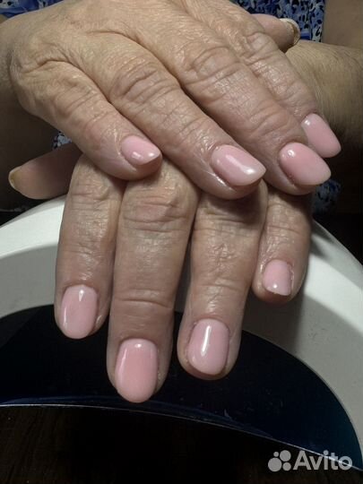 Маникюр с покрытием гель лаком