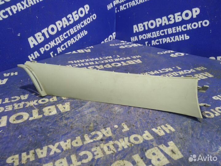 Обшивка задней стойки Ford Focus 2 седан 2007