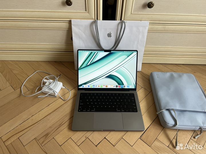 MacBook Pro 14 2023 M2 16Gb 1Tb 180 циклов