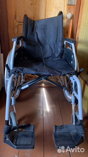 Инвалидная коляска