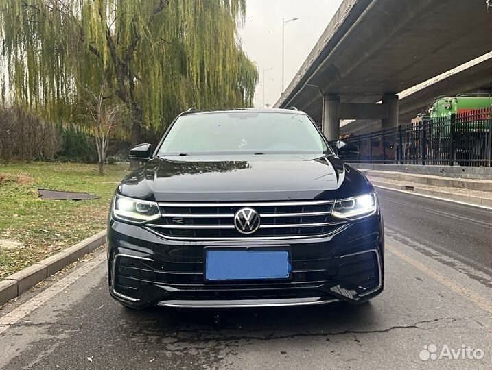 Volkswagen Tiguan L 2.0 AMT, 2021, 29 900 км