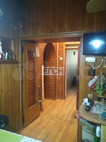 2-к. квартира, 54 м², 1/3 эт.