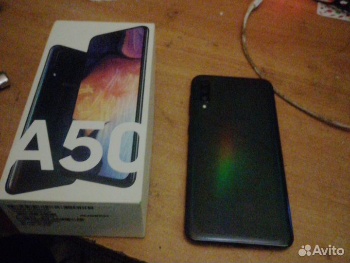 Samsung Galaxy A50, 6/128 ГБ