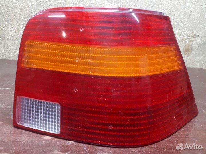 Задний правый фонарь фольксваген гольф 4