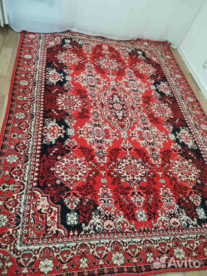 Ковер шерстяной