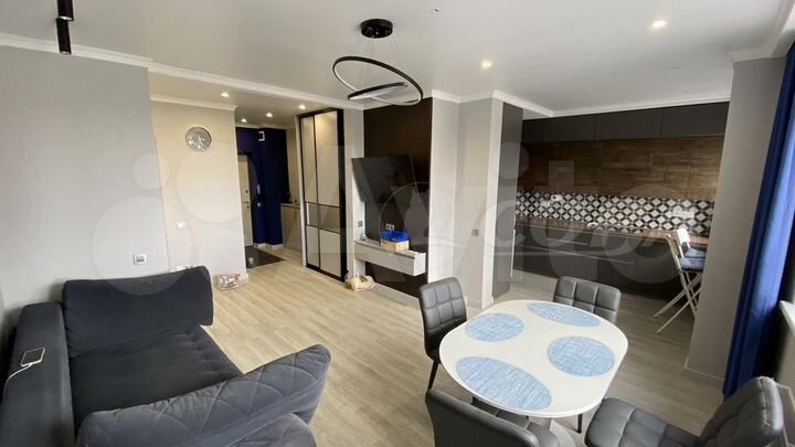 2-к. квартира, 60 м², 12/17 эт.