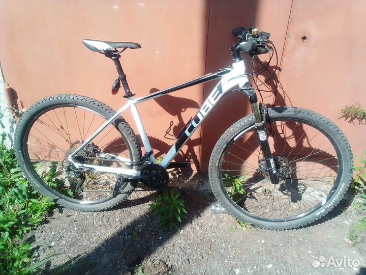 Велосипед MTB Cube Attention 29