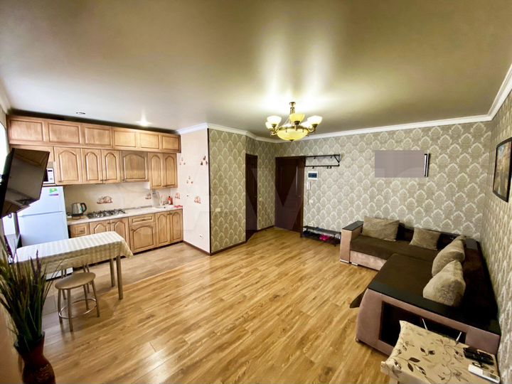 2-к. квартира, 60 м², 2/4 эт.