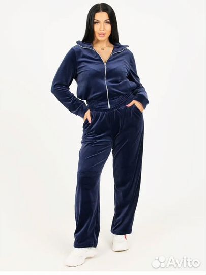 Костюм женский