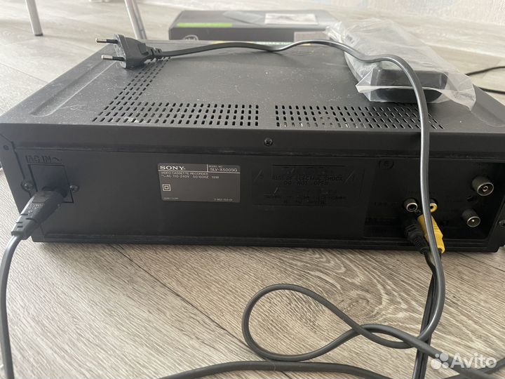 Видеомагнитофон sony