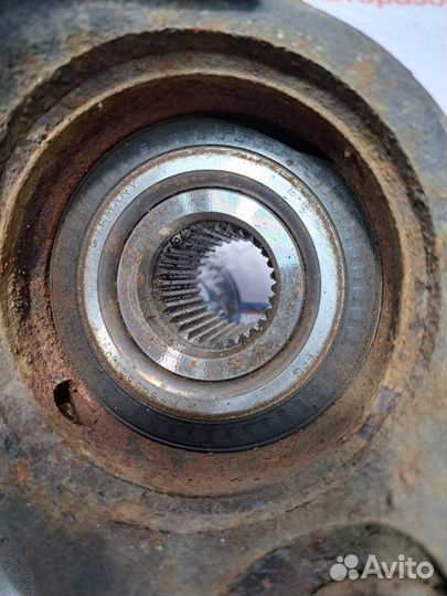 Кулак передний правый Bmw Х3 E83 N52B25 2009