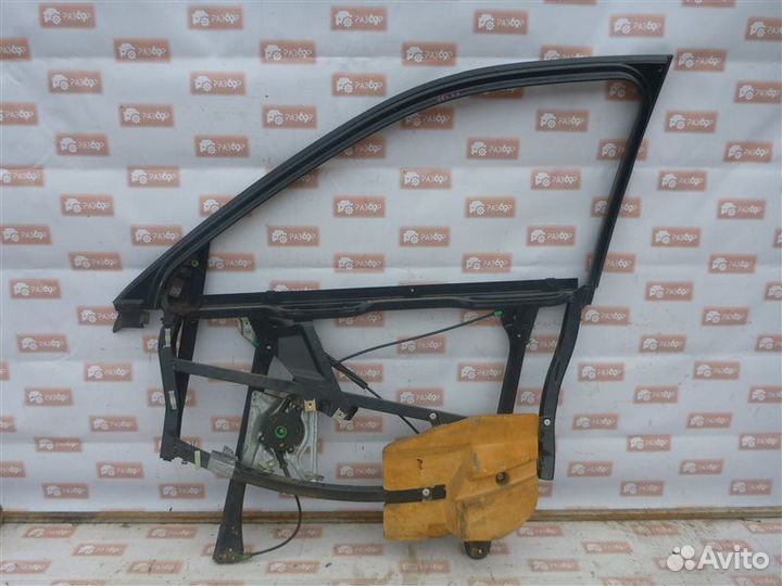 Направляющая стекла передняя правая Skoda Octavia