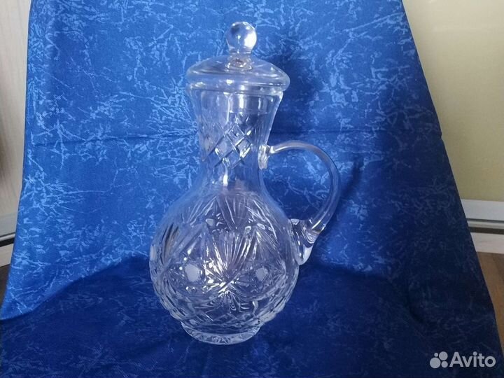 Хрустальный кувшин с крышкой новый