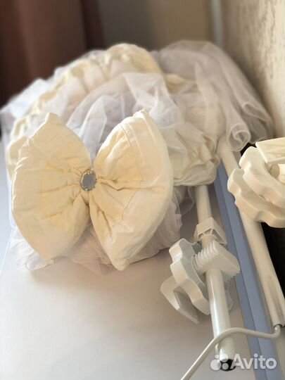 Балдахин и держатель балдахина