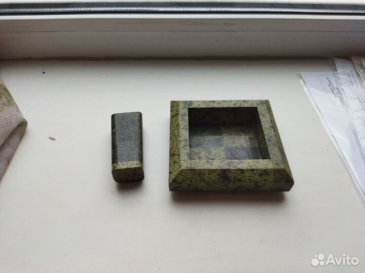 Пепельница малохитовая и оправа для зажигалки