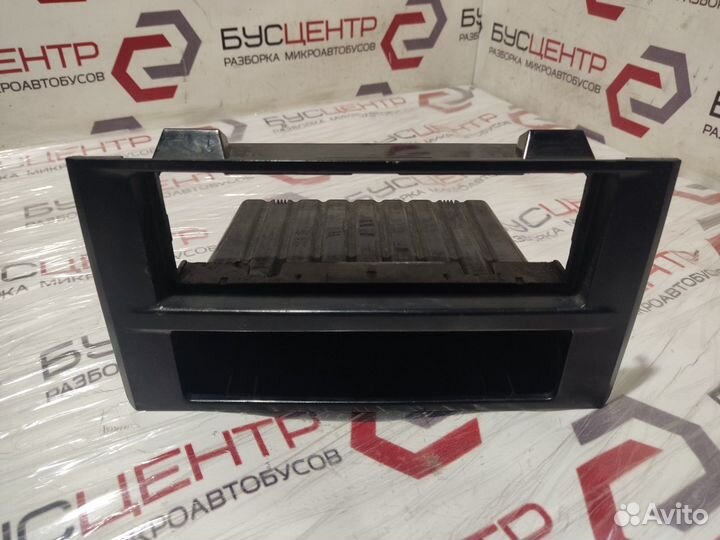 Рамка под магнитолу Ивеко Дейли Е4 06-11 год