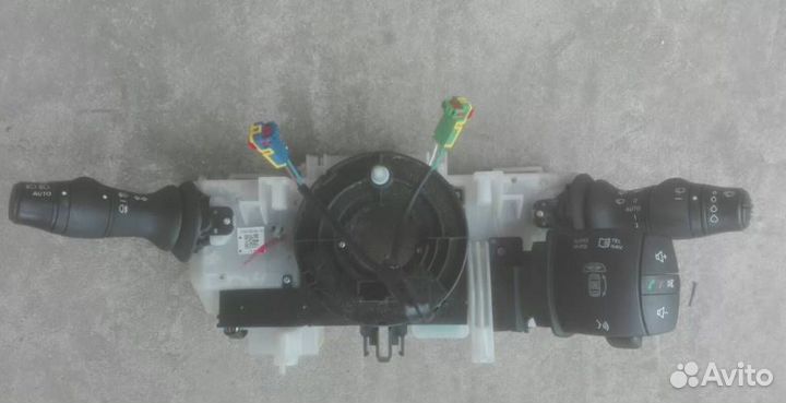 Подрулевой переключатель Renault Megane 3