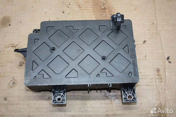 Блок предохранителей салонный mitsubishi outlander