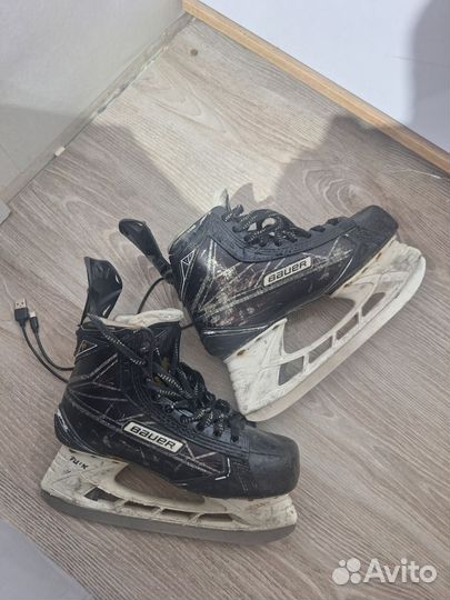 Хоккейные коньки Bauer Supreme 1s