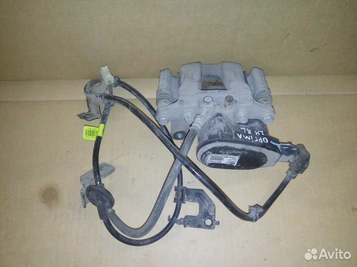 Суппорт тормозной задний правый Kia Optima TF